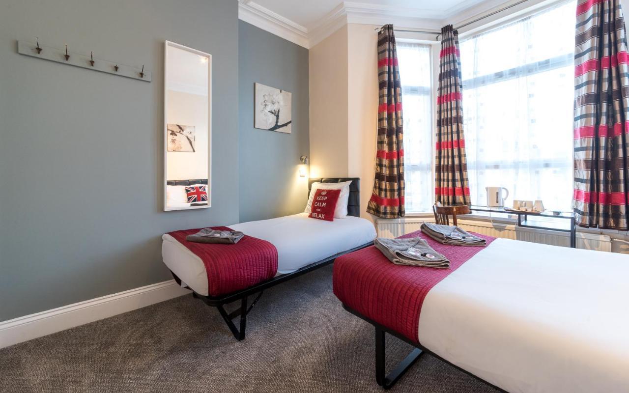 Royal Guest House 2 Hammersmith London Exterior photo
