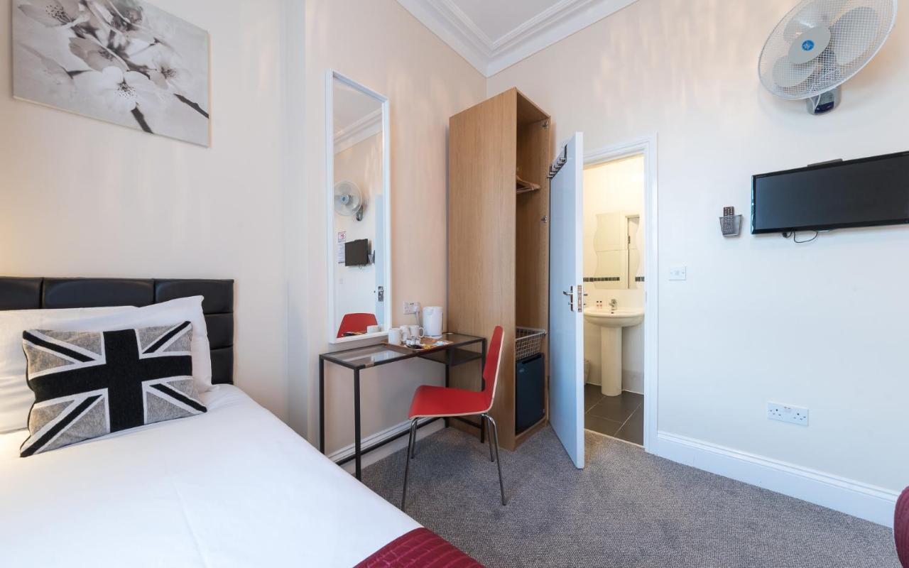 Royal Guest House 2 Hammersmith London Exterior photo