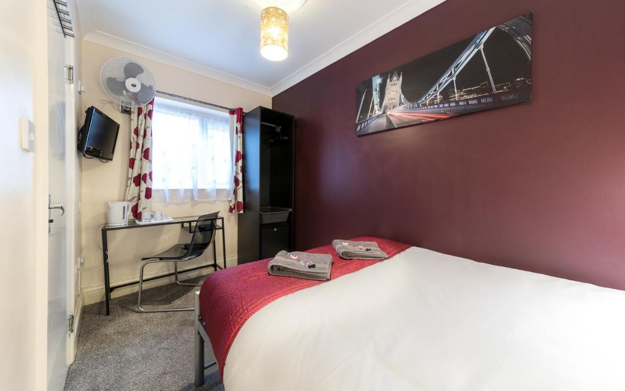 Royal Guest House 2 Hammersmith London Exterior photo