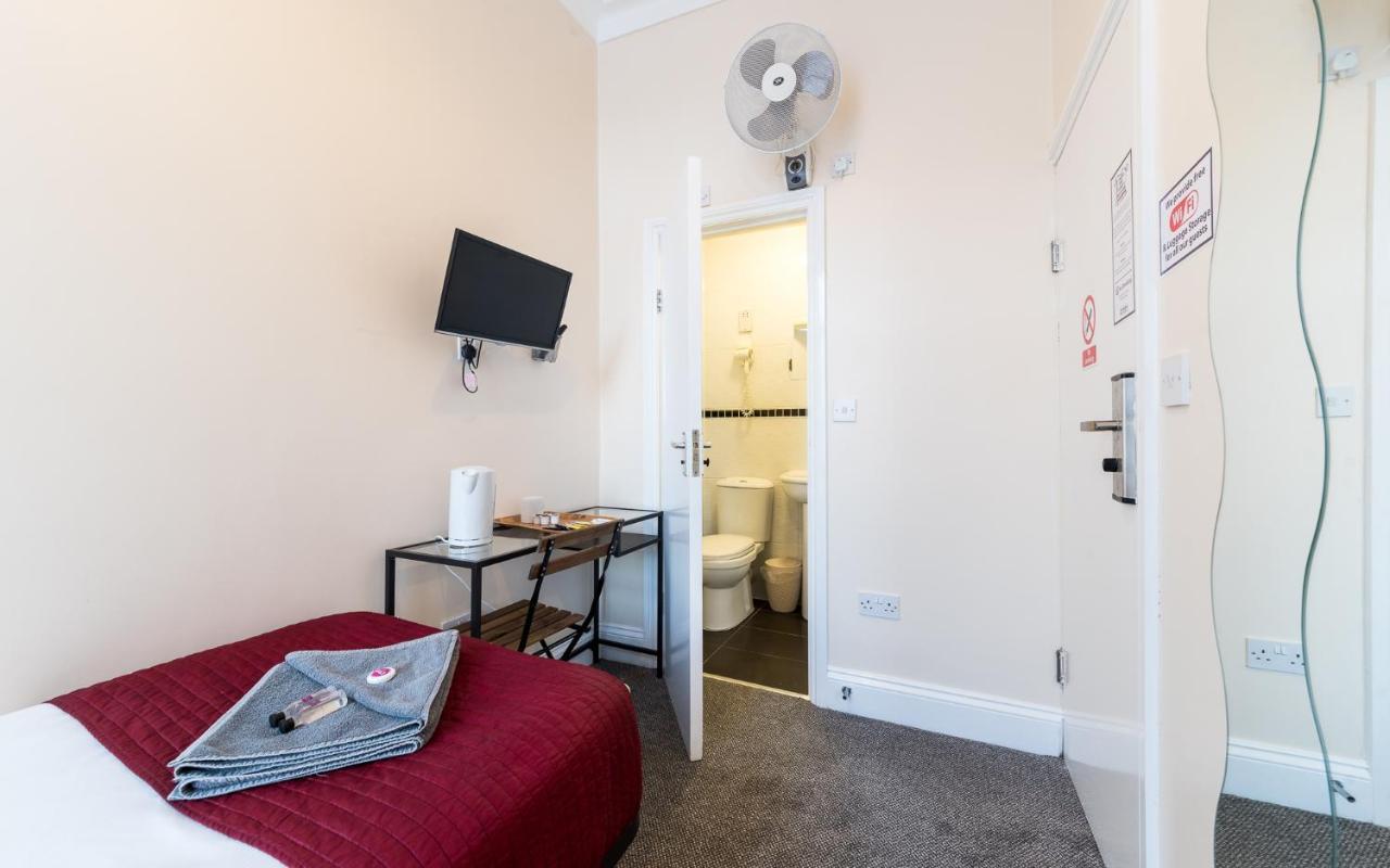 Royal Guest House 2 Hammersmith London Exterior photo